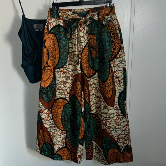 Women’s Abstract Batik Print Crop Culotte Belted Wide Leg Trouser Pant - Picture 2 of 9